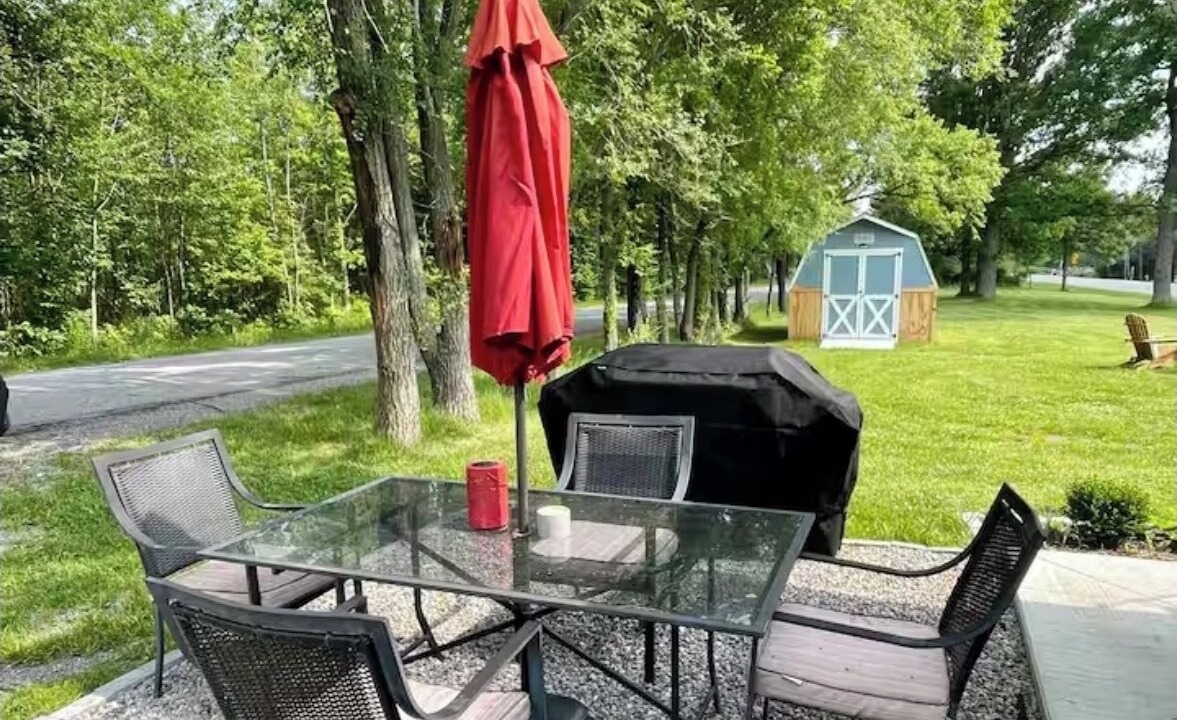 Photo of Outdoor in Livonia Center