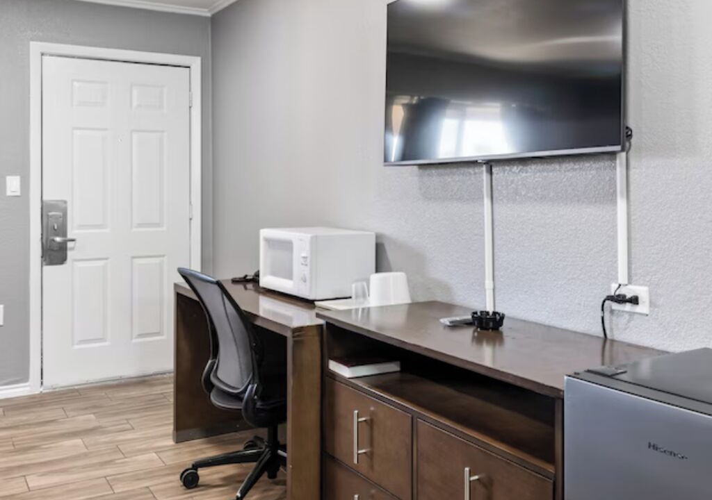 Photo of Bedroom in Cleburne