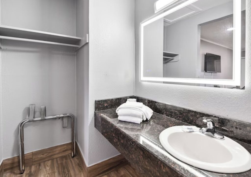 Photo of Bathroom in Cleburne