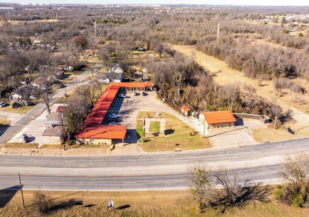 Photo of Others in Cleburne