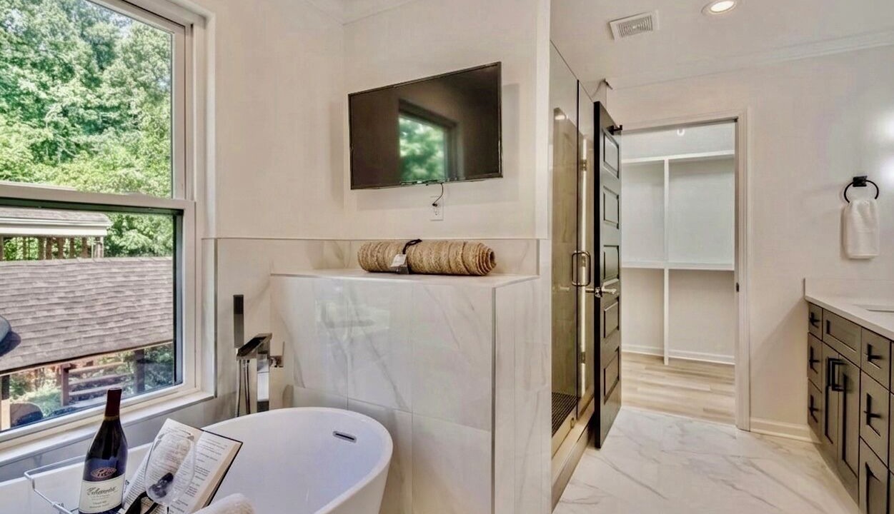 Photo of Bathroom in Enderly Park