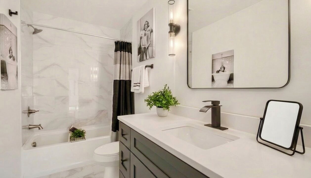 Photo of Bathroom in Enderly Park
