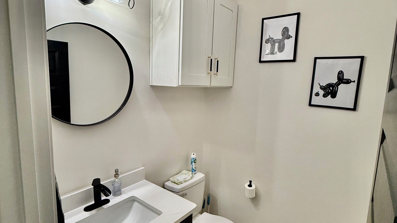 Photo of Bathroom in Enderly Park