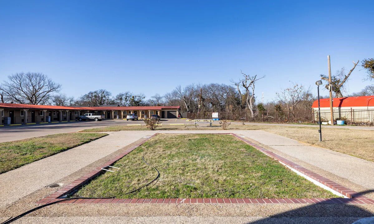 Photo of Outdoor in Cleburne