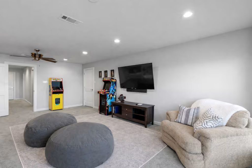 Photo of Livingroom in Tool