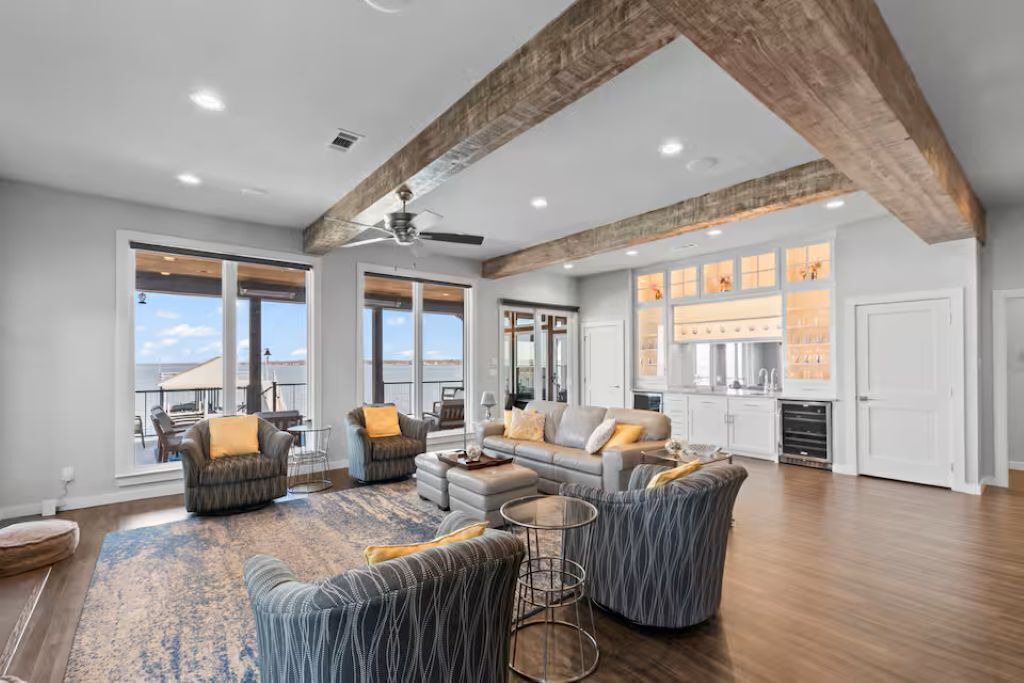 Photo of Livingroom in Tool