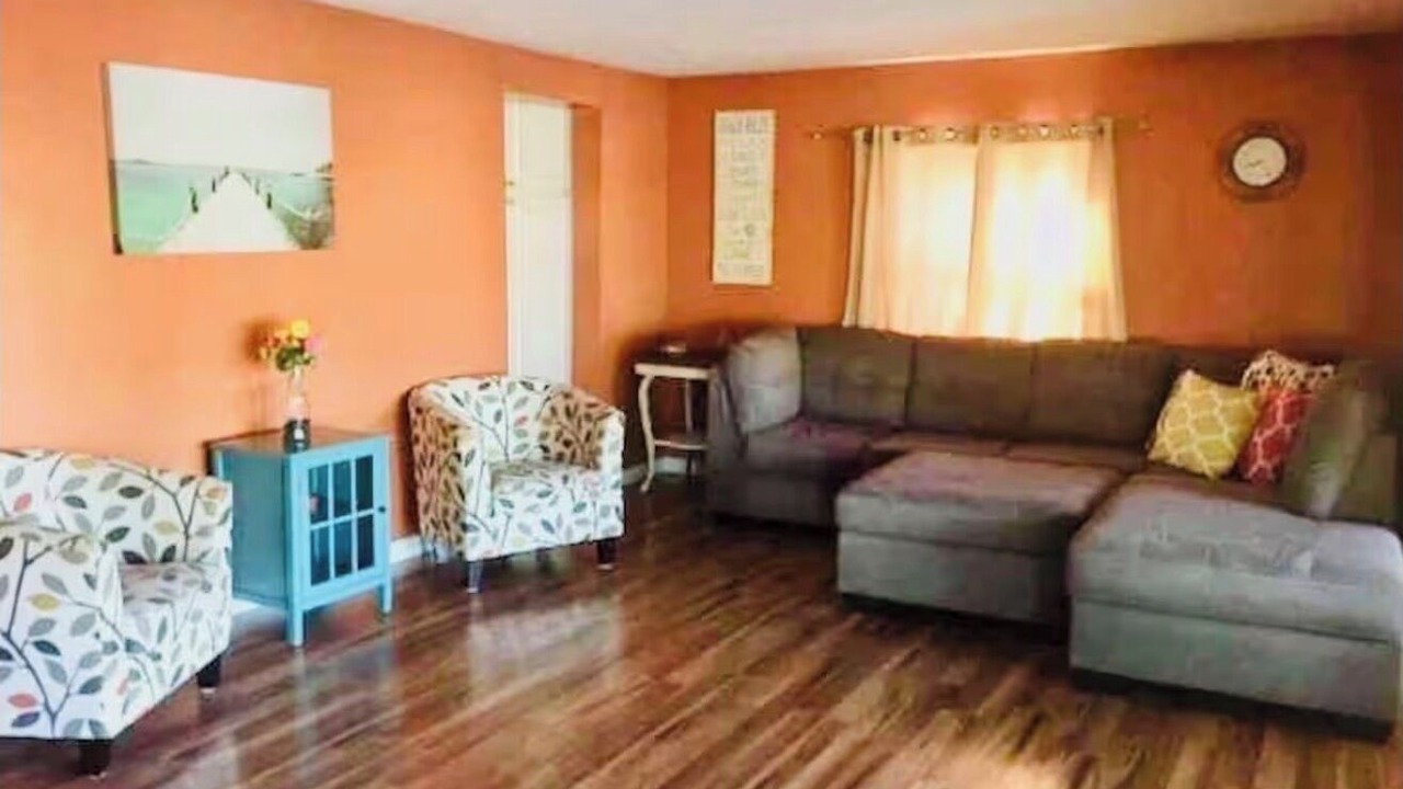Photo of Livingroom in Elwood