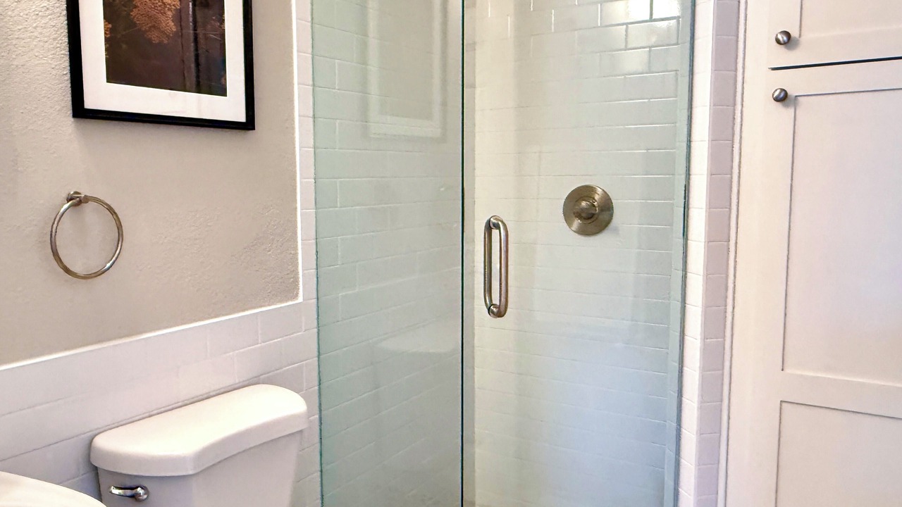 Photo of Bathroom in Oak Lawn