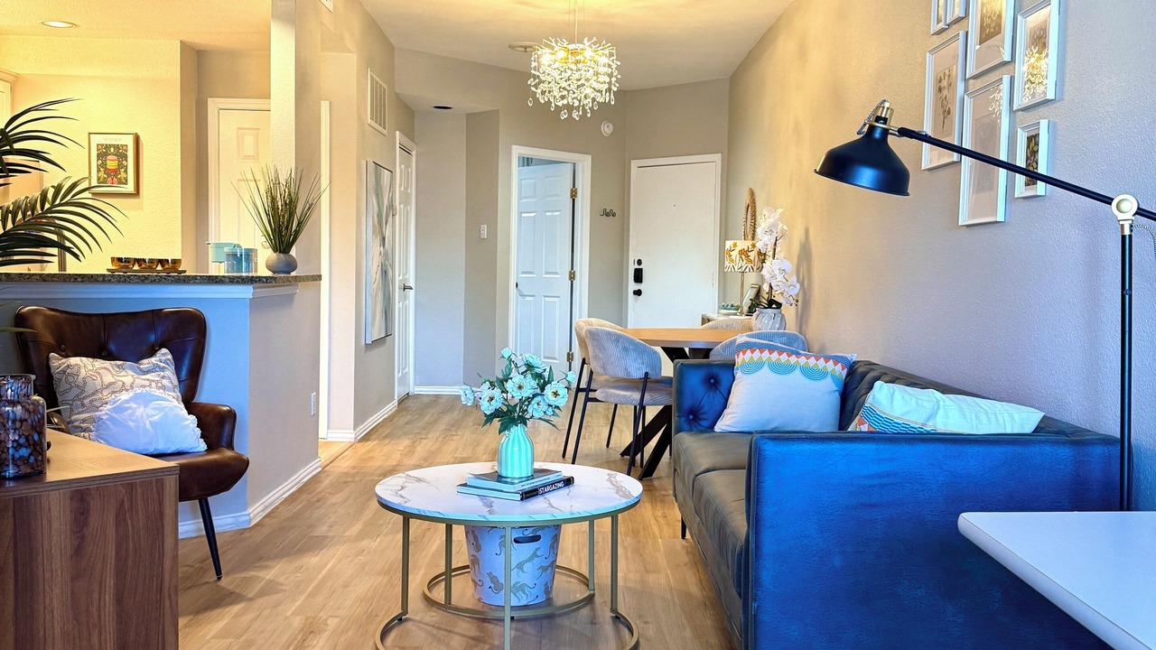 Photo of Livingroom in Oak Lawn