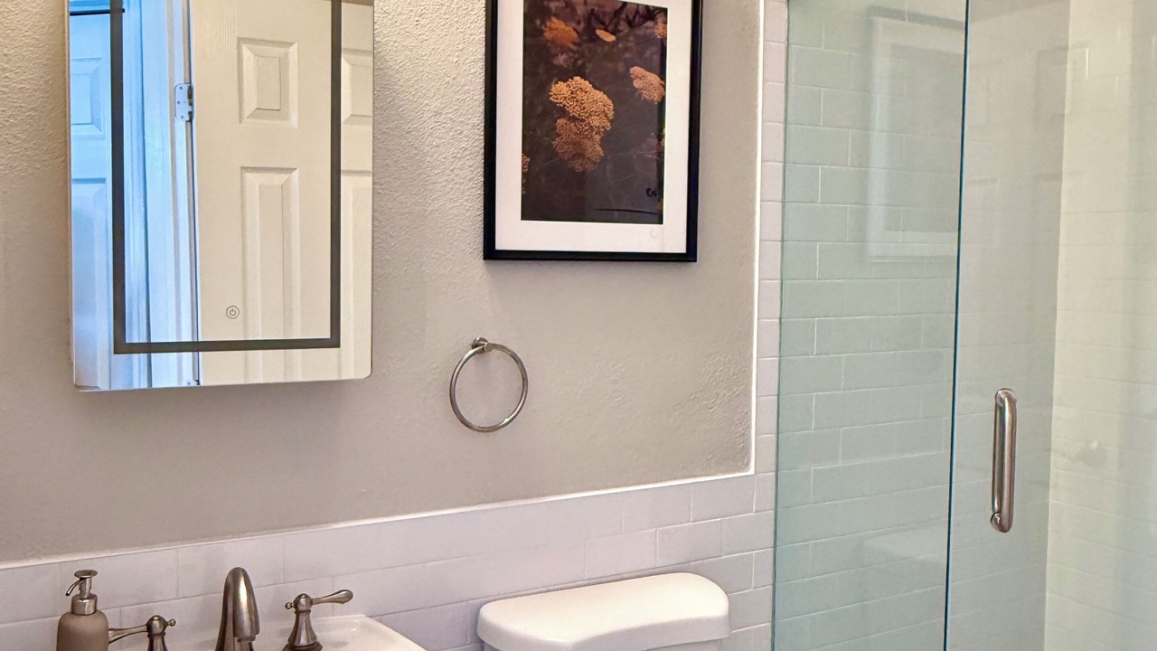 Photo of Bathroom in Oak Lawn