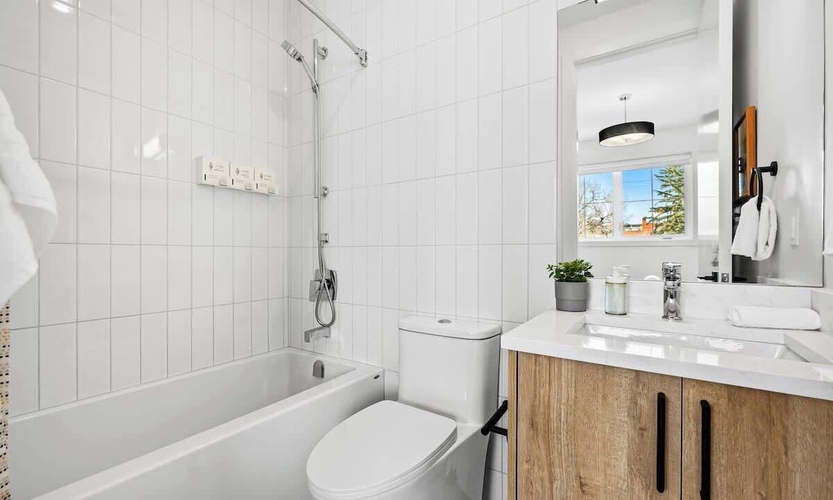 Photo of Bathroom in Hillhurst