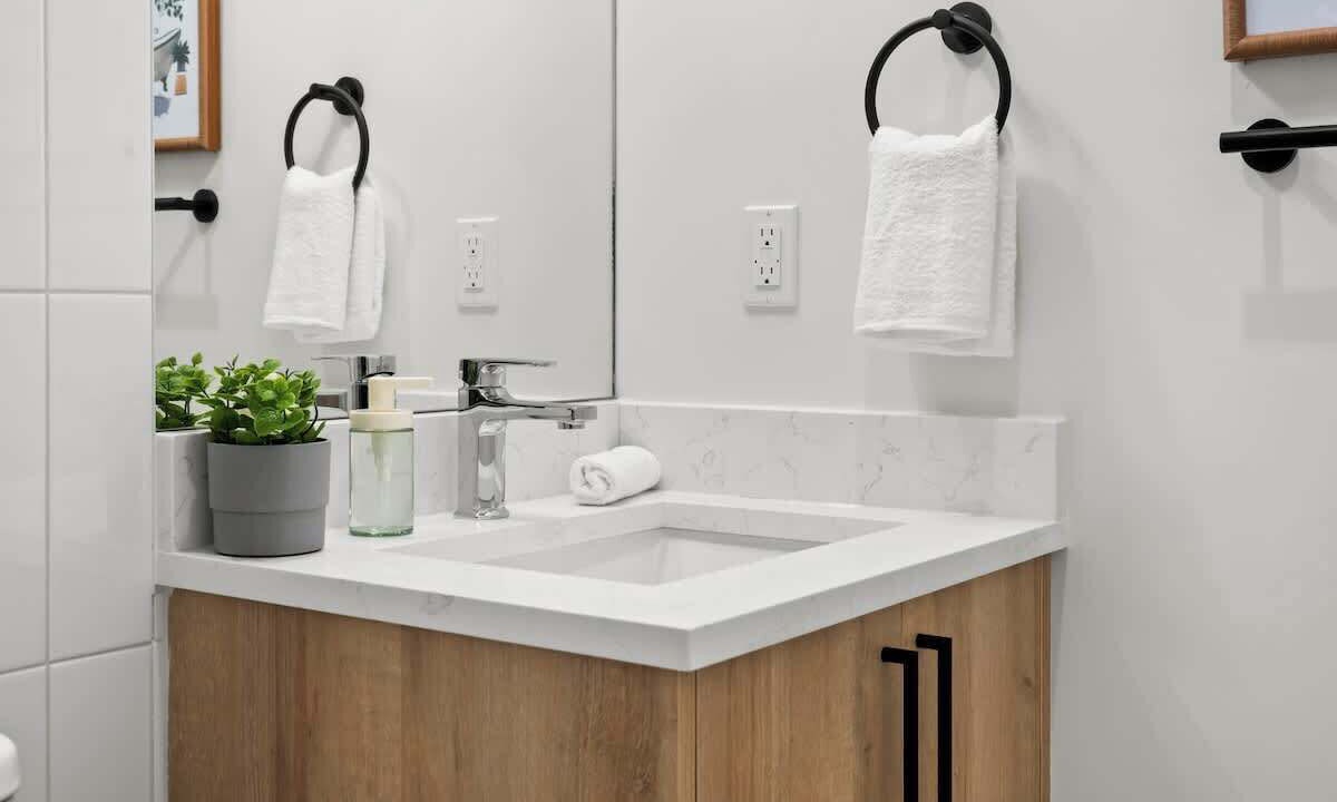 Photo of Bathroom in Hillhurst