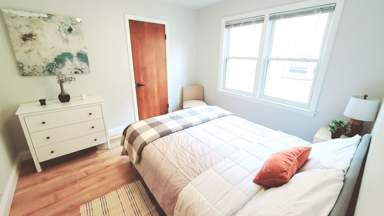 Photo of Bedroom in Skokie