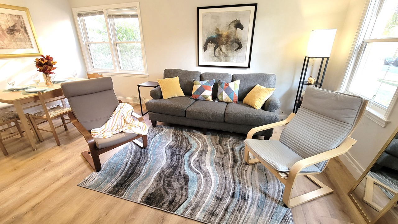 Photo of Livingroom in Skokie