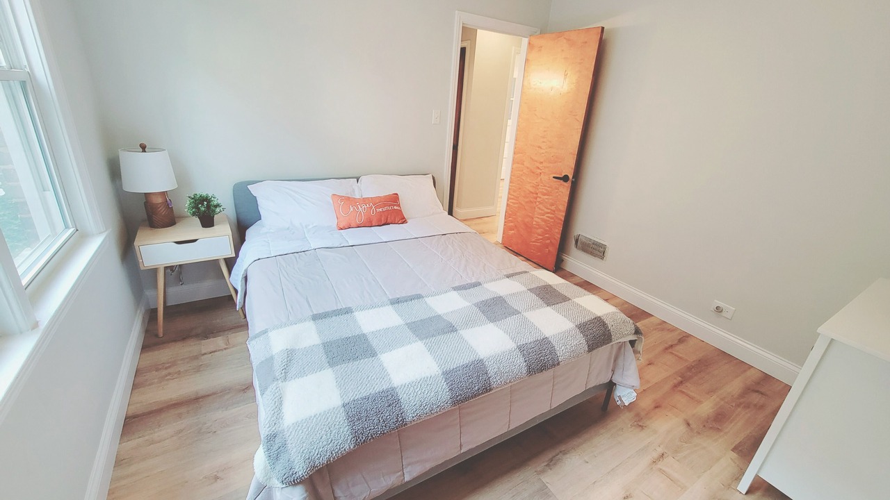 Photo of Bedroom in Skokie