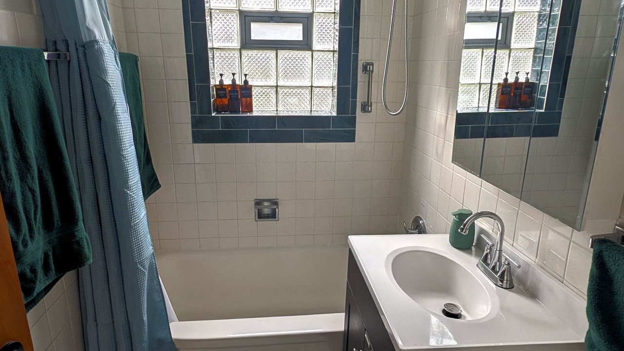 Photo of Bathroom in Skokie