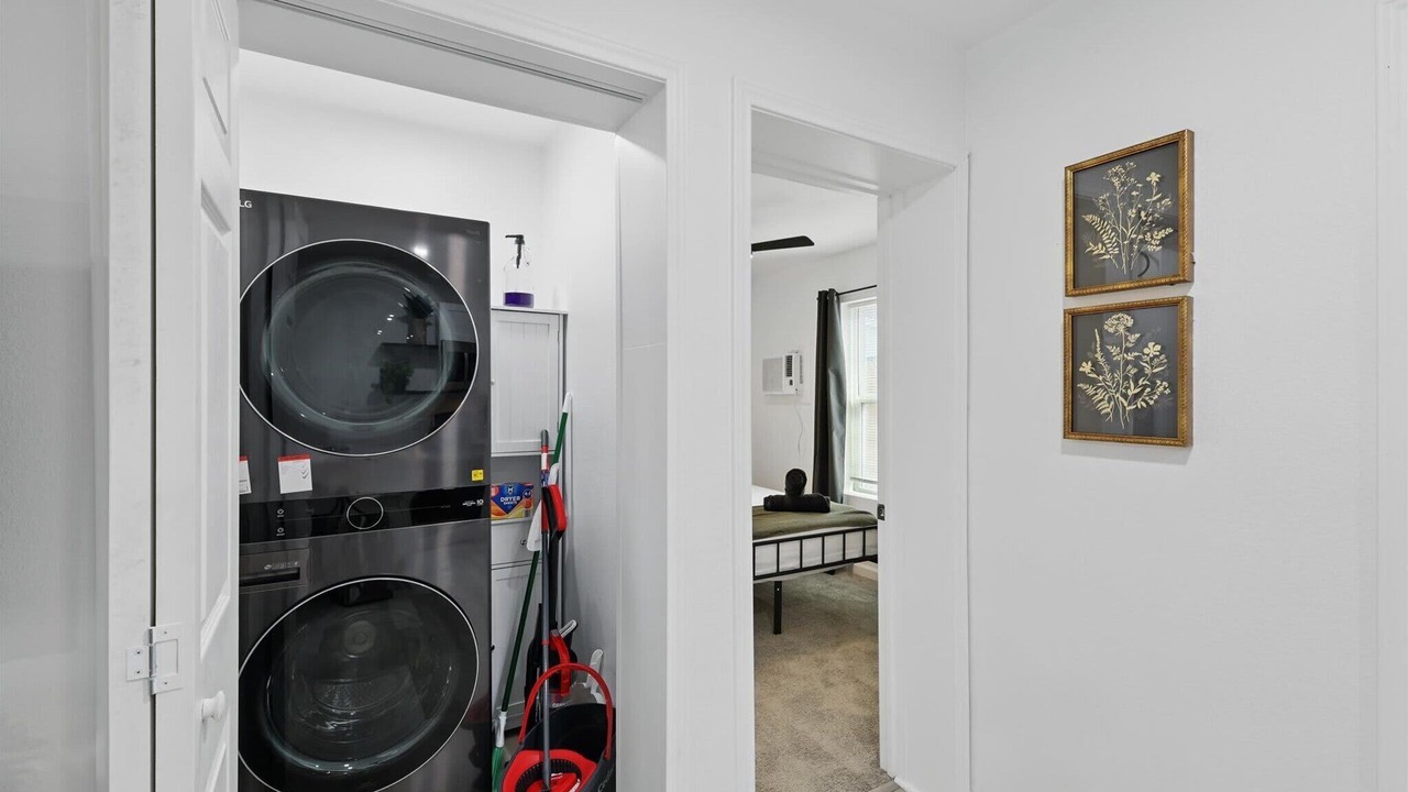 Photo of Bedroom in Haltom City