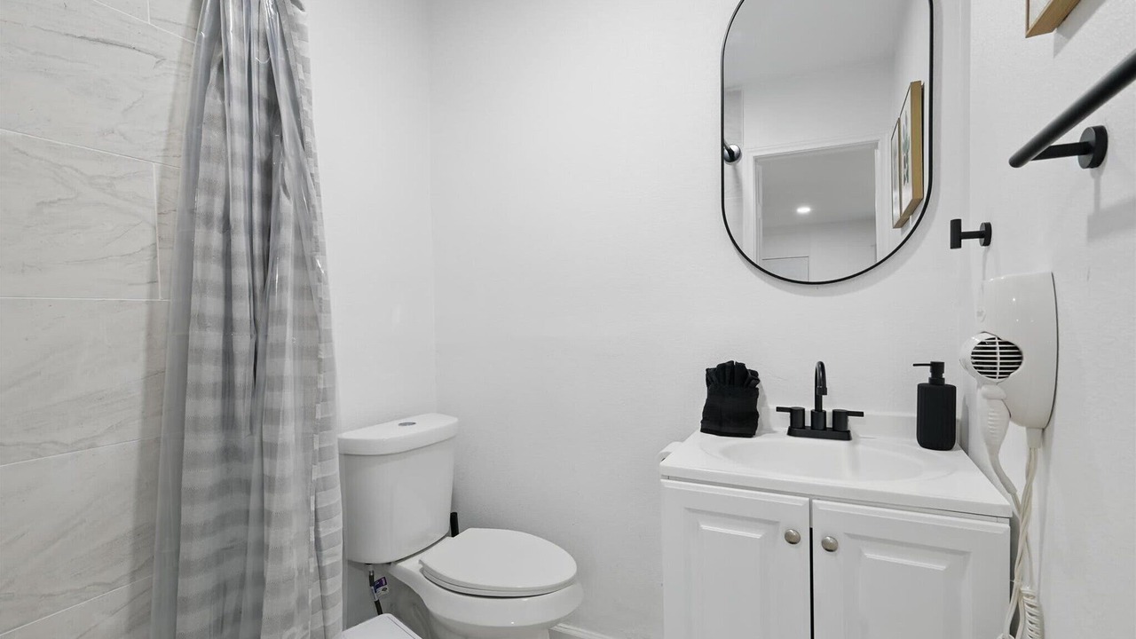 Photo of Bathroom in Haltom City
