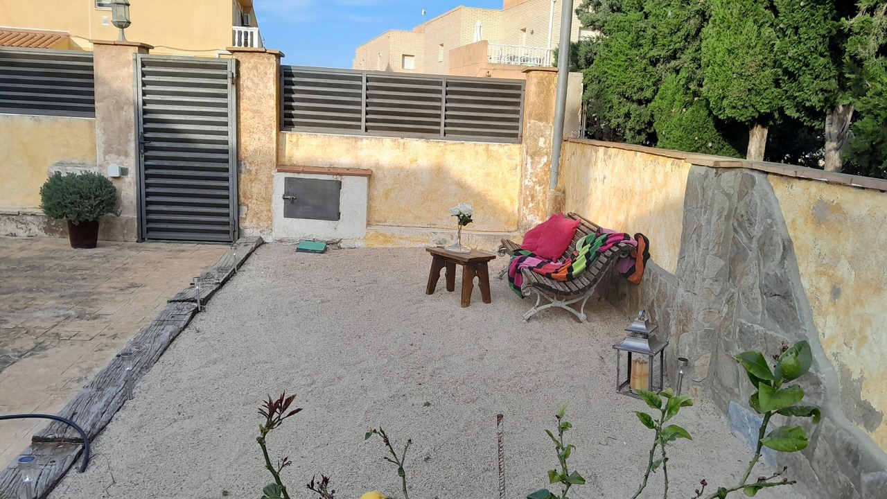 Photo of Patio Balcony in Miami Platja