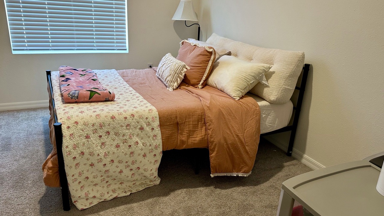 Photo of Bedroom in Wesley Chapel