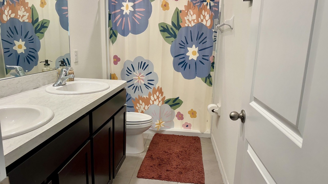 Photo of Bathroom in Wesley Chapel