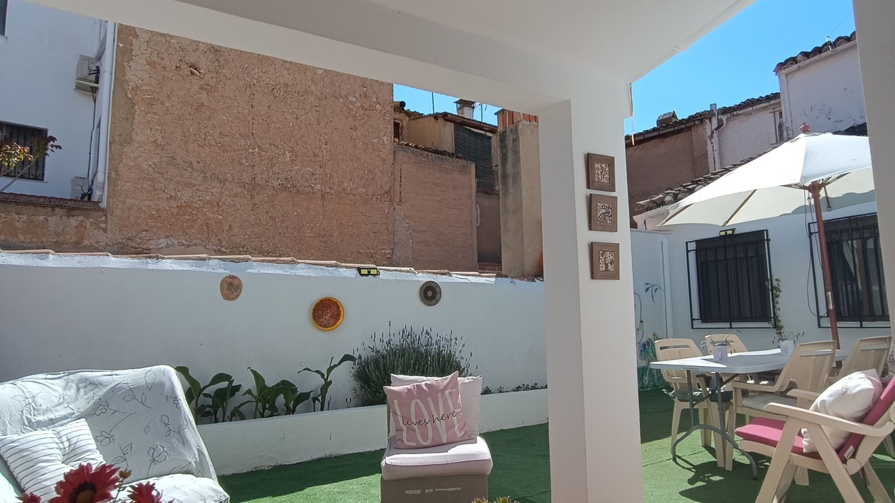 Photo of Patio Balcony in Caudete de las Fuentes