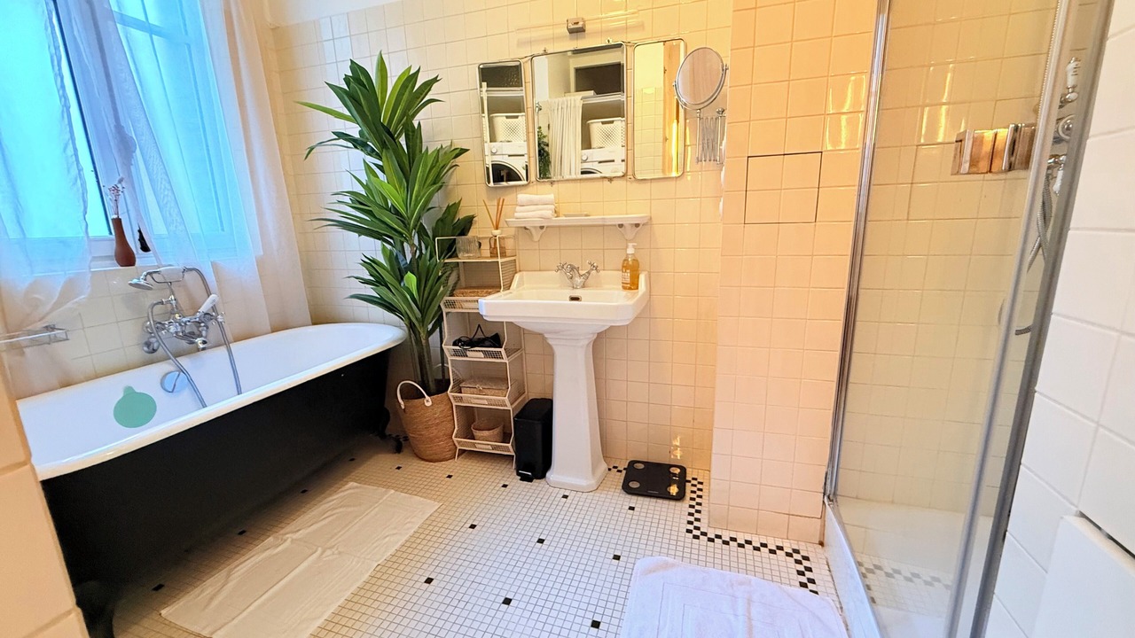 Photo of Bathroom in Neuilly-sur-Seine