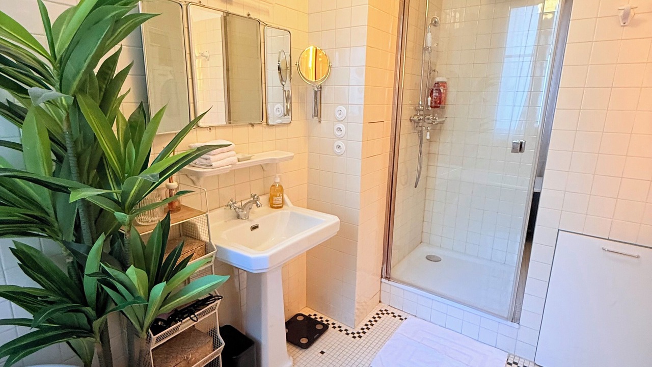 Photo of Bathroom in Neuilly-sur-Seine