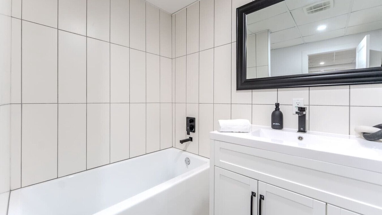 Photo of Bathroom in Jonquiere