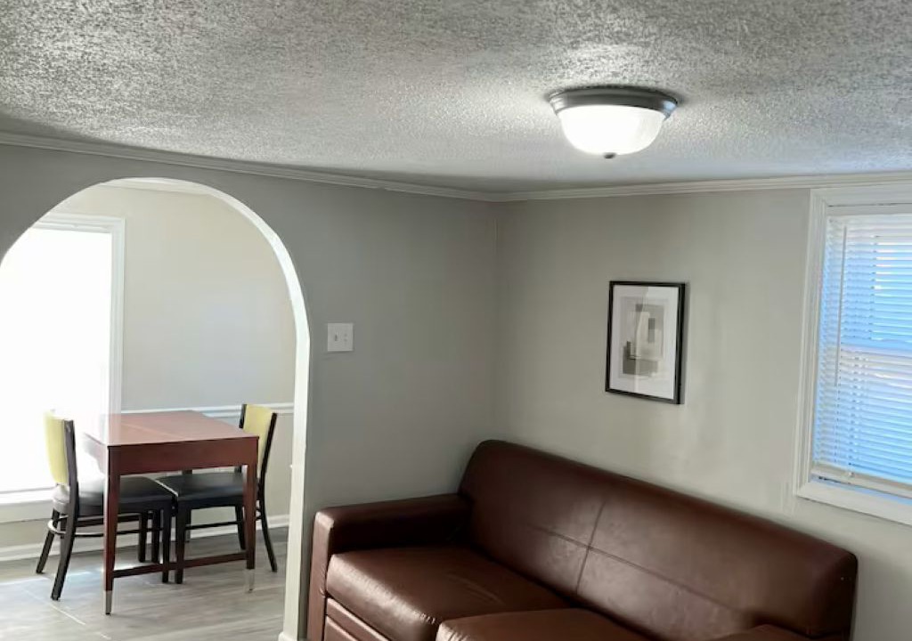 Photo of Livingroom in Forsyth