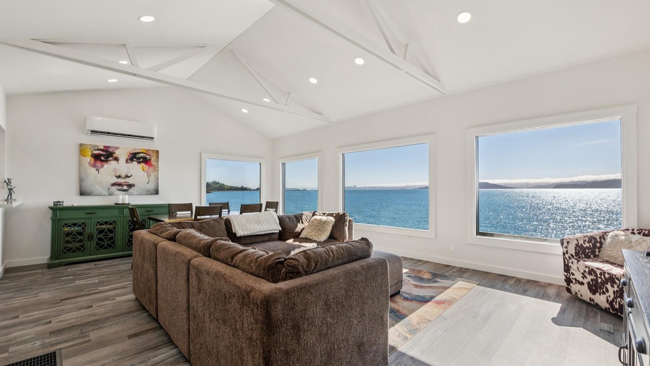 Photo of Livingroom in Point Richmond