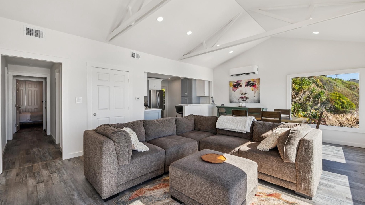 Photo of Livingroom in Point Richmond