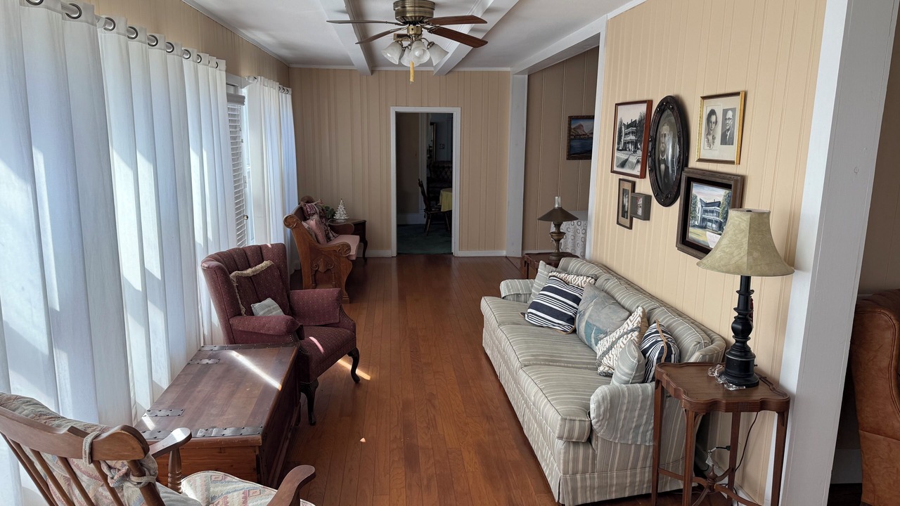 Photo of Livingroom in Whitesboro