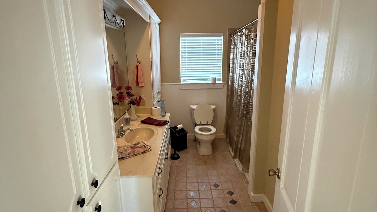 Photo of Bathroom in Whitesboro