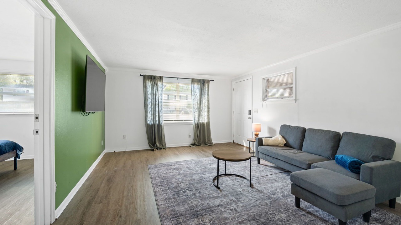 Photo of Livingroom in Westside