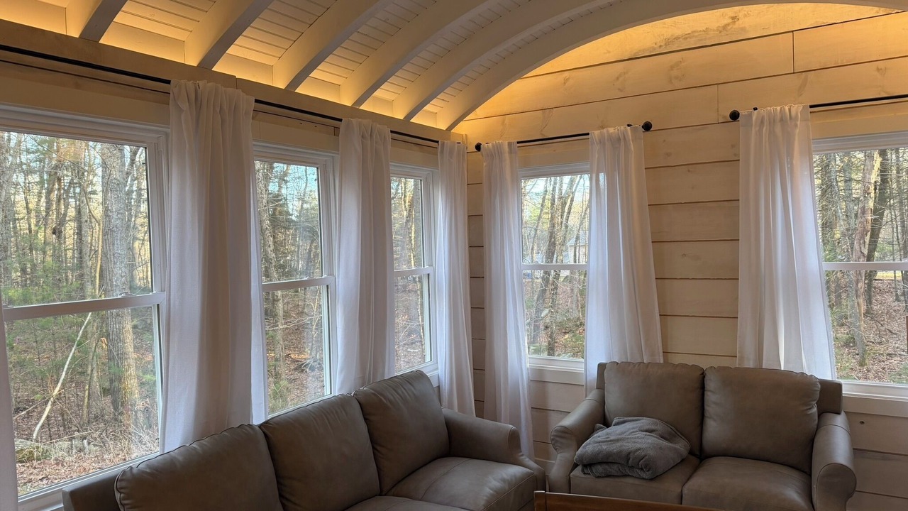 Photo of Livingroom in Tolland