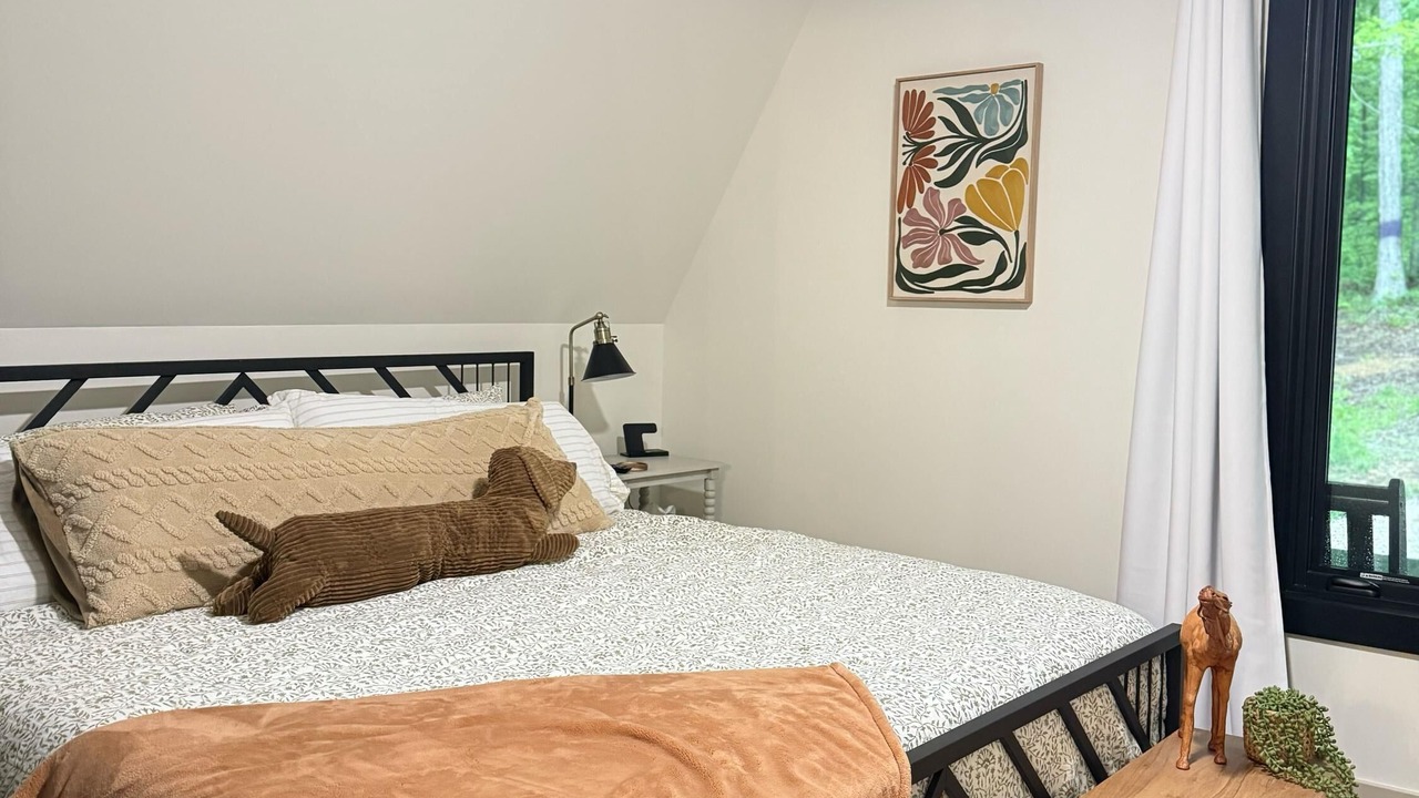 Photo of Bedroom in Gnaw Bone