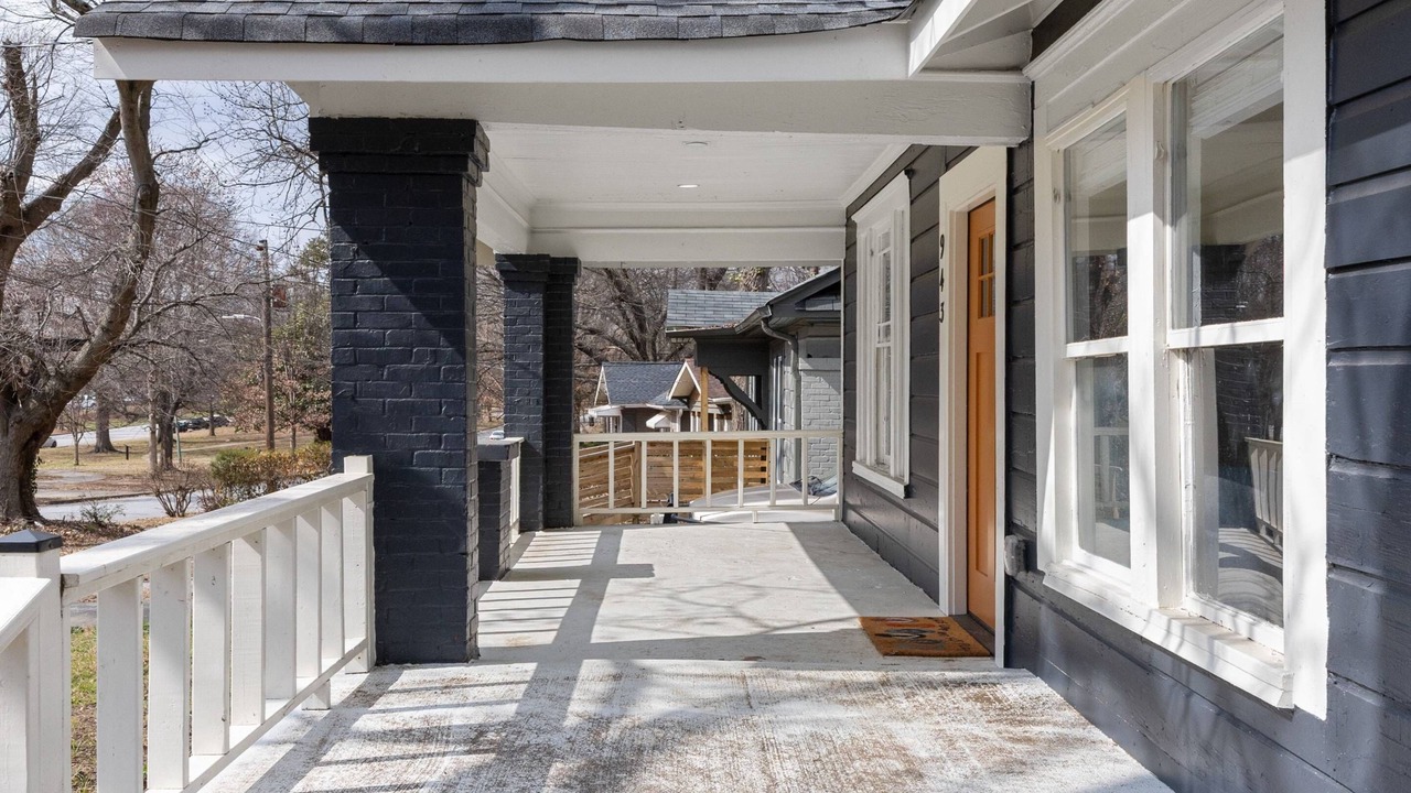 Photo of Outdoor in West End