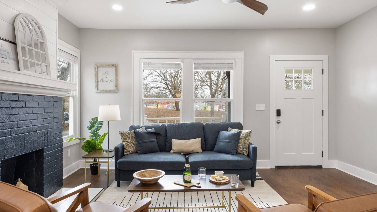 Photo of Livingroom in West End