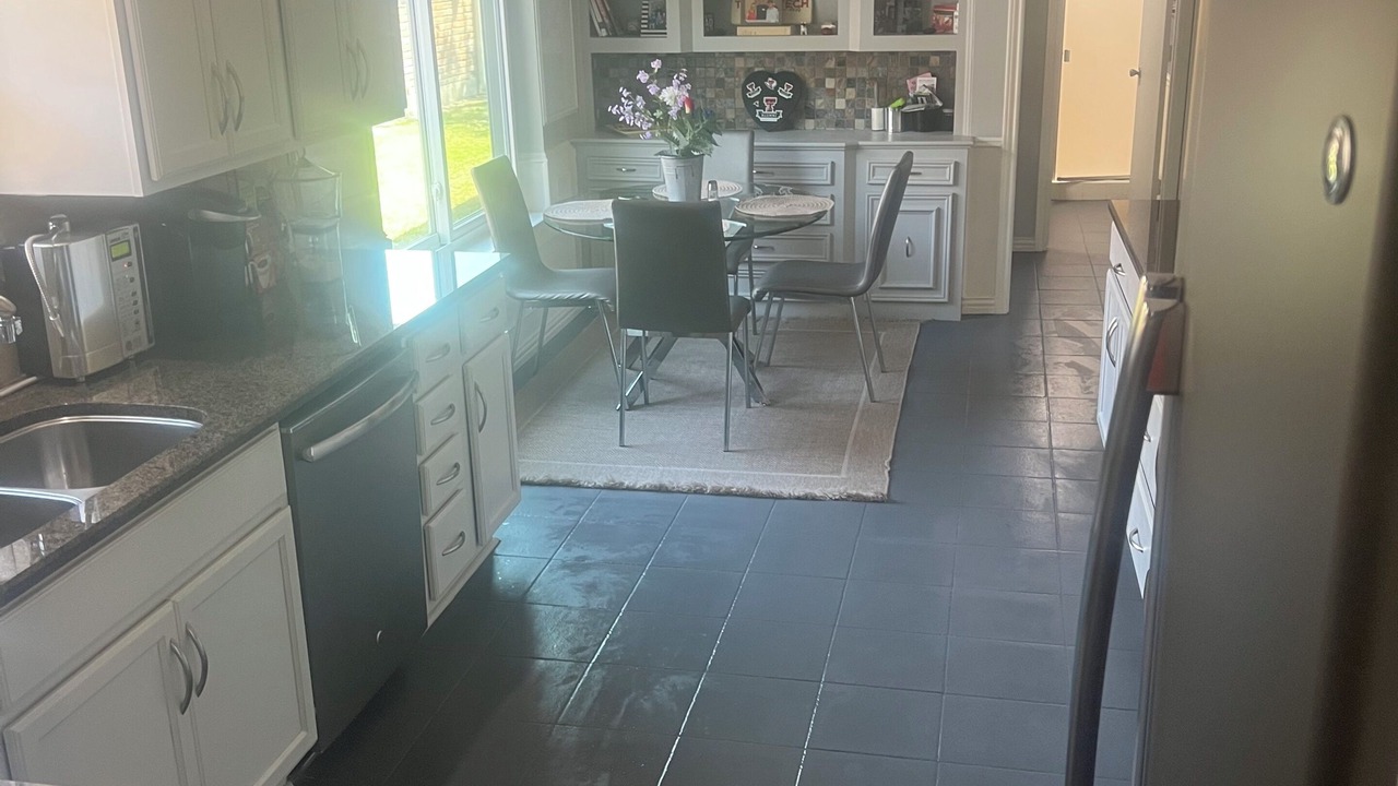 Photo of Kitchen in Far North Dallas