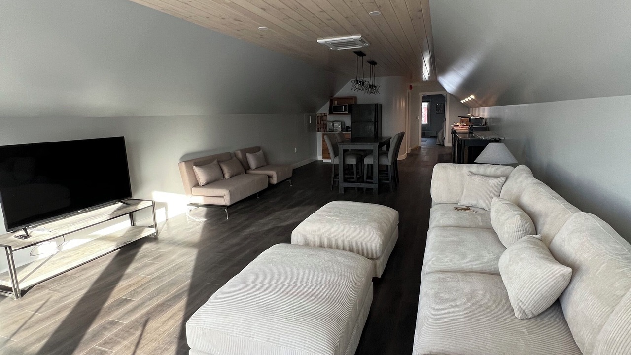 Photo of Livingroom in Madison