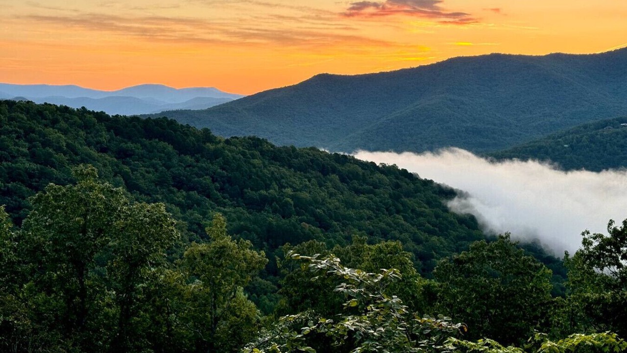 Photo of Others in Hiawassee