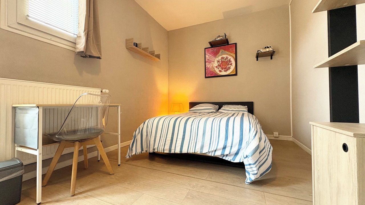 Photo of Bedroom in Nevers