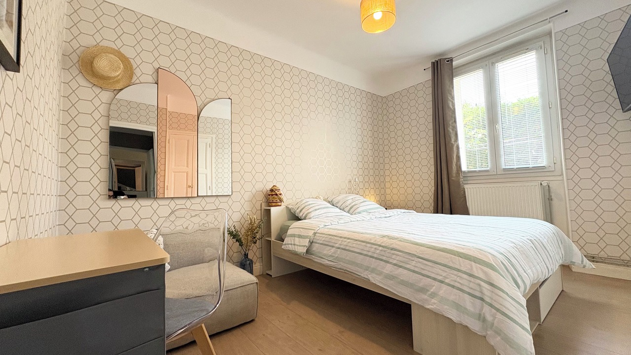 Photo of Bedroom in Nevers
