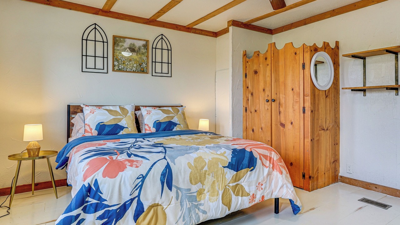Photo of Bedroom in Hudson Oaks