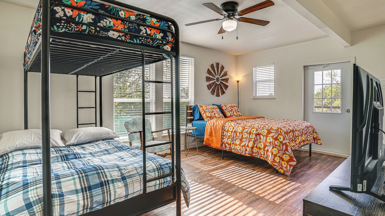 Photo of Bedroom in Hudson Oaks