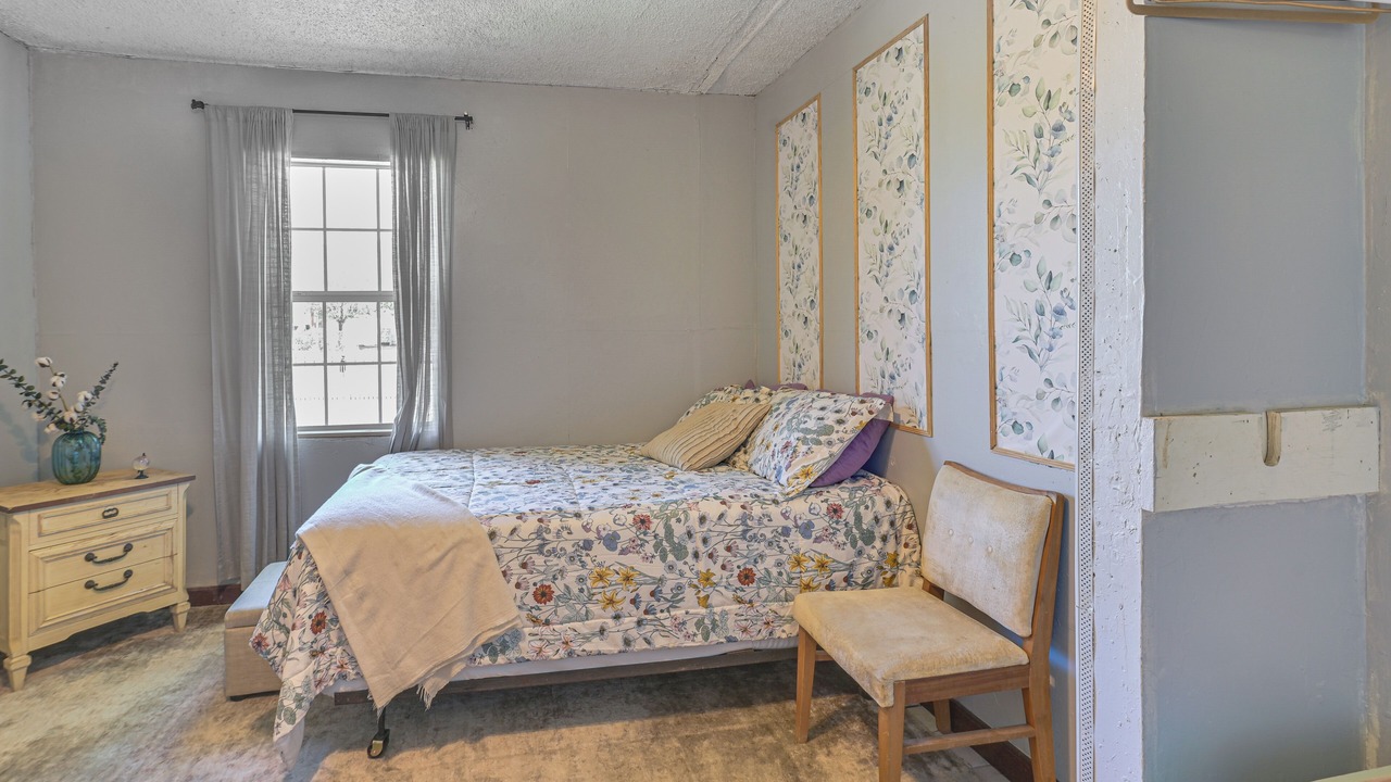 Photo of Bedroom in Crystal City