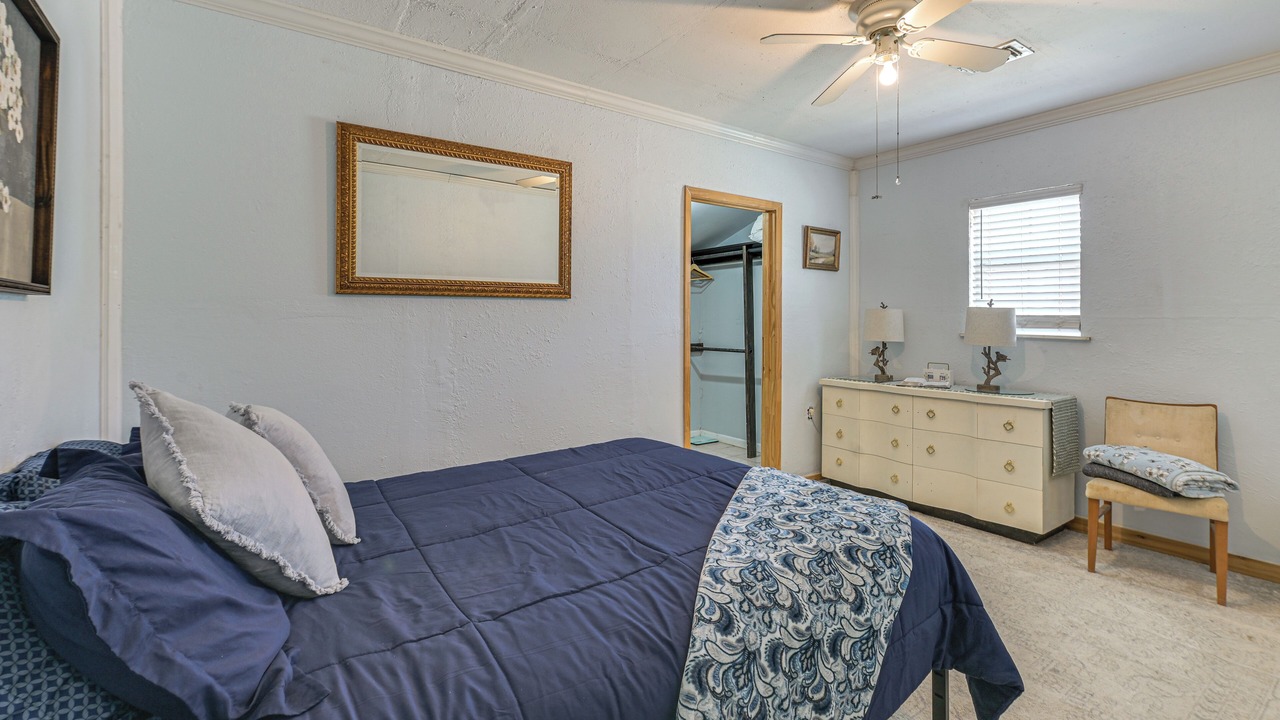 Photo of Bedroom in Crystal City