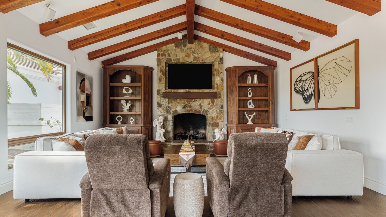 Photo of Livingroom in Poway