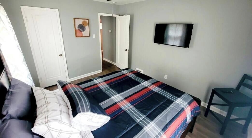 Photo of Bedroom in Beverly Hills